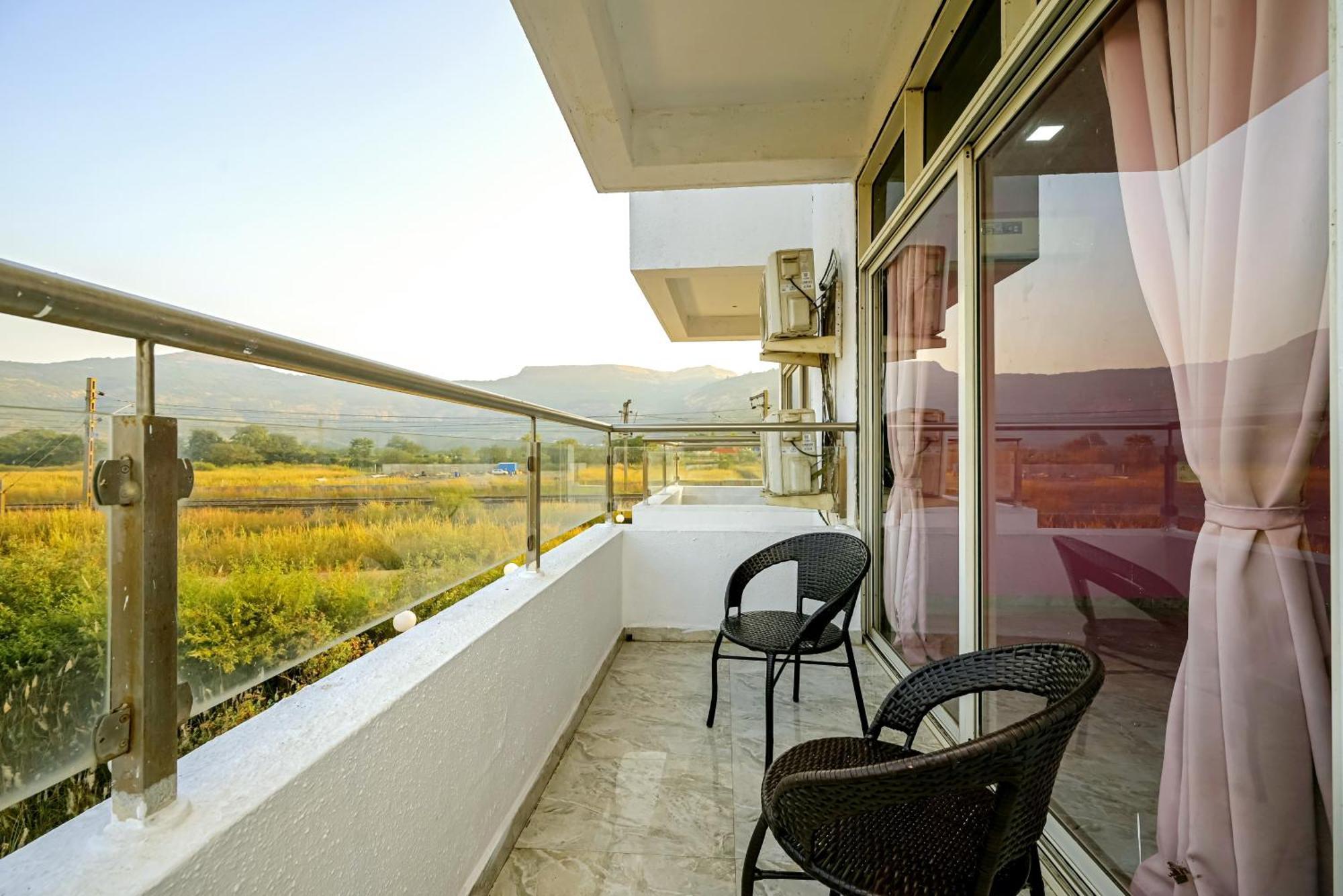Ll Empyrean Stays II 6Bhk Big Daddy Villa II Private Pool II Ac II View Ll Lonavala Ngoại thất bức ảnh